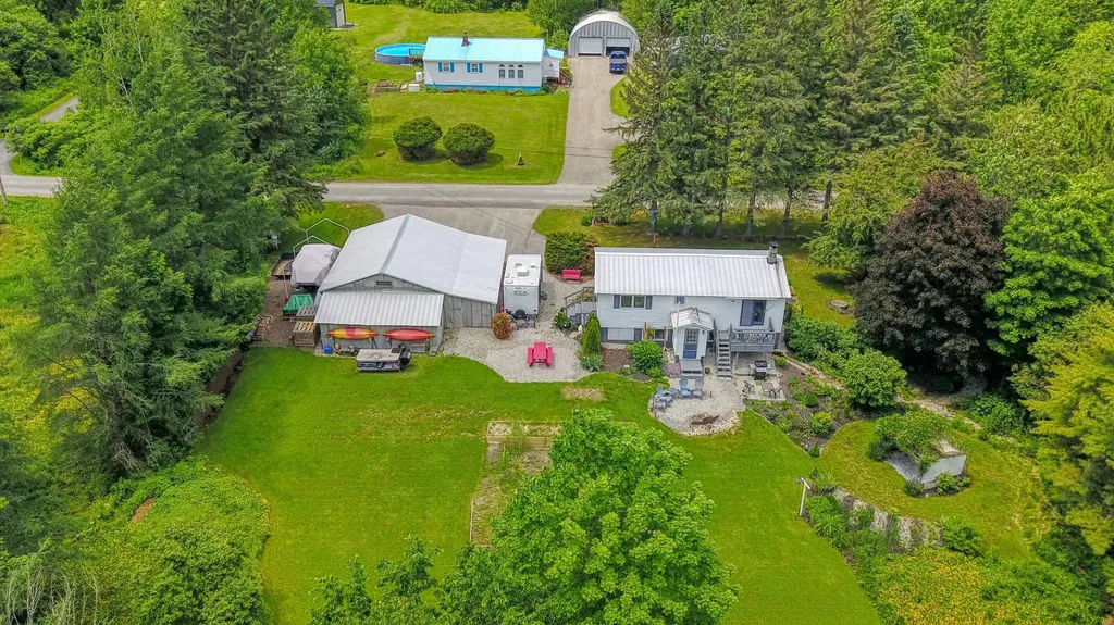 26 Spencer Road Benton ME 04901