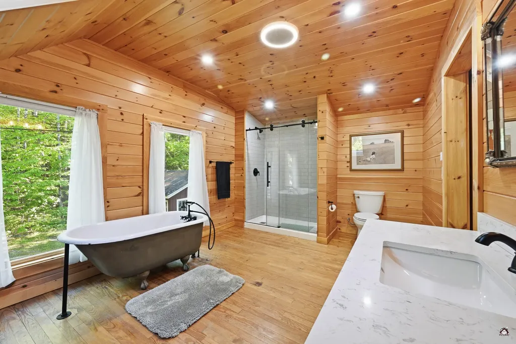 19 Foster Lane Belgrade ME 04917