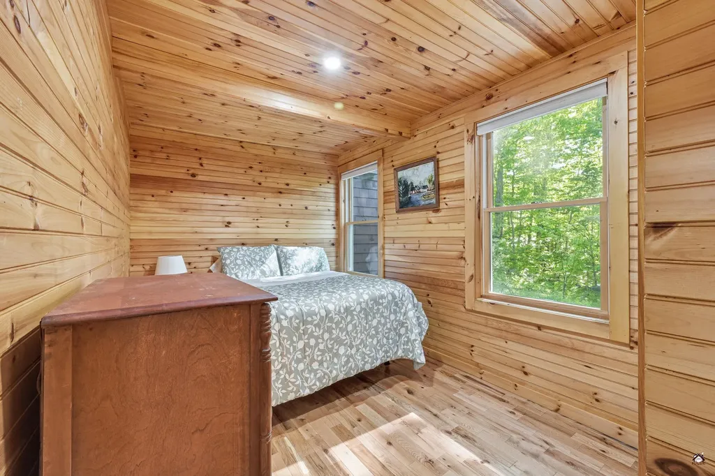 19 Foster Lane Belgrade ME 04917