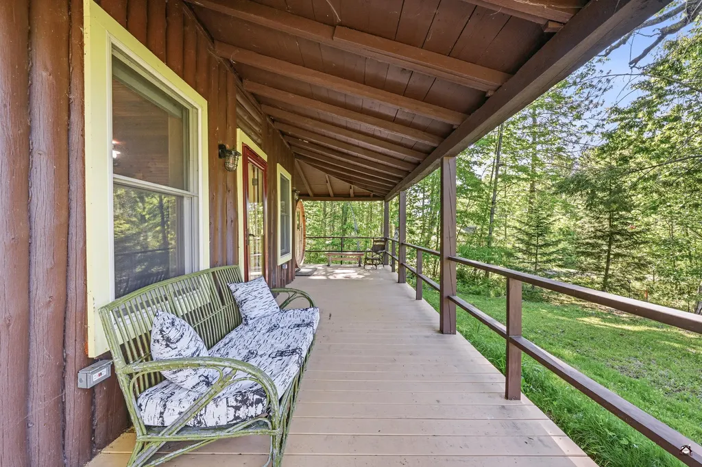 19 Foster Lane Belgrade ME 04917