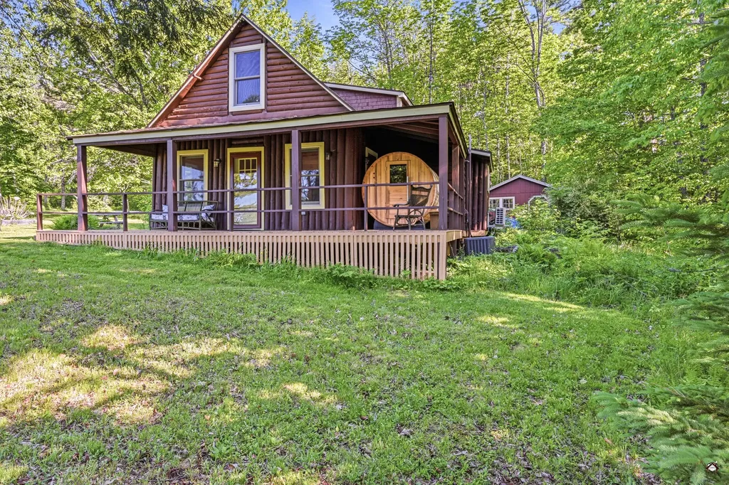 19 Foster Lane Belgrade ME 04917