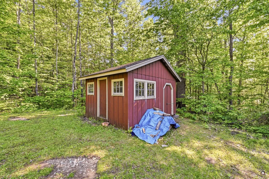 19 Foster Lane Belgrade ME 04917