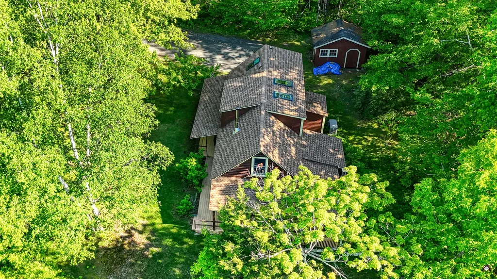 19 Foster Lane Belgrade ME 04917