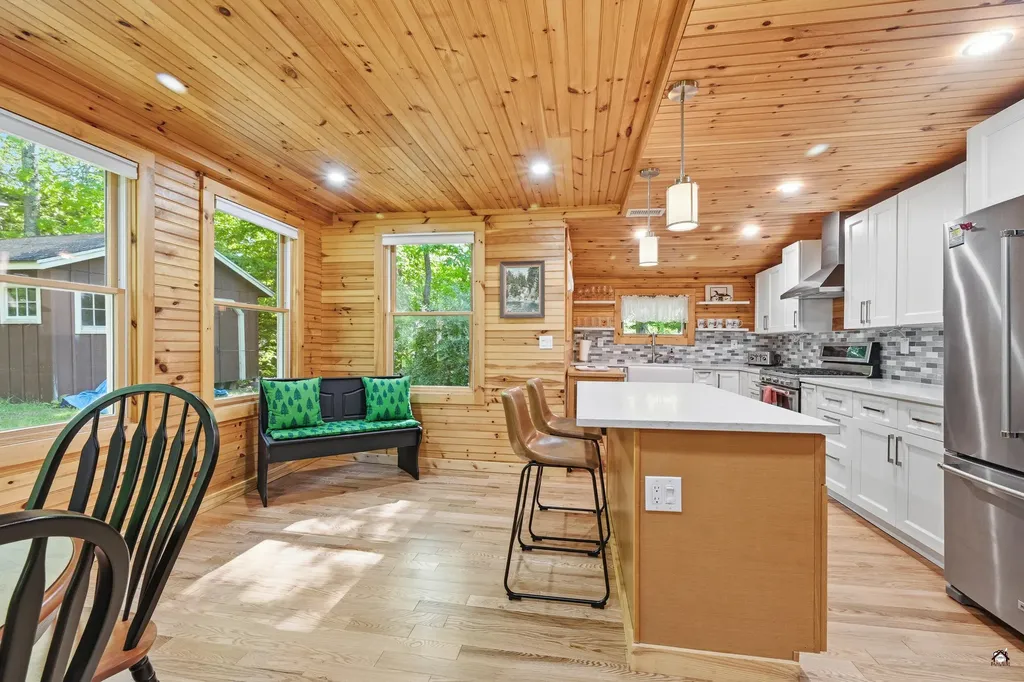 19 Foster Lane Belgrade ME 04917