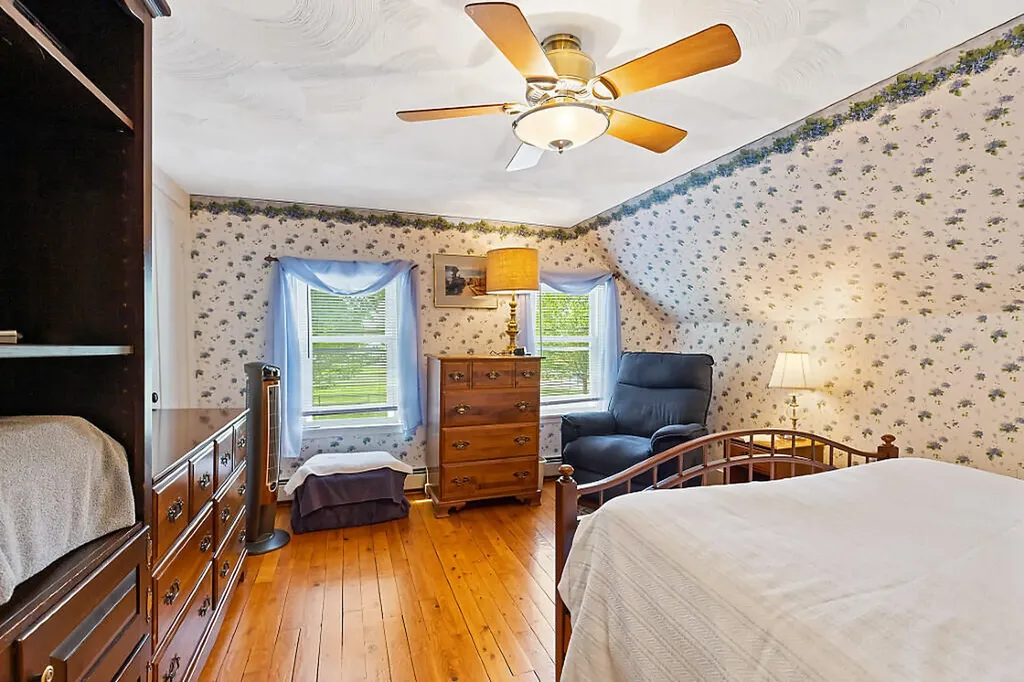 73 Eastern Avenue Augusta ME 04330