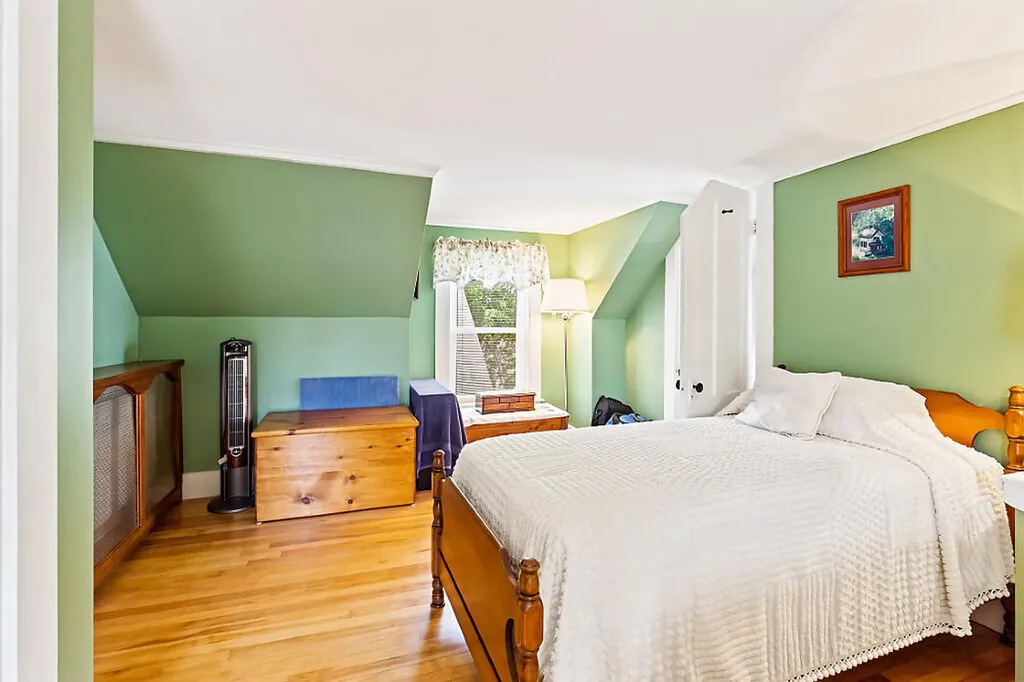 73 Eastern Avenue Augusta ME 04330
