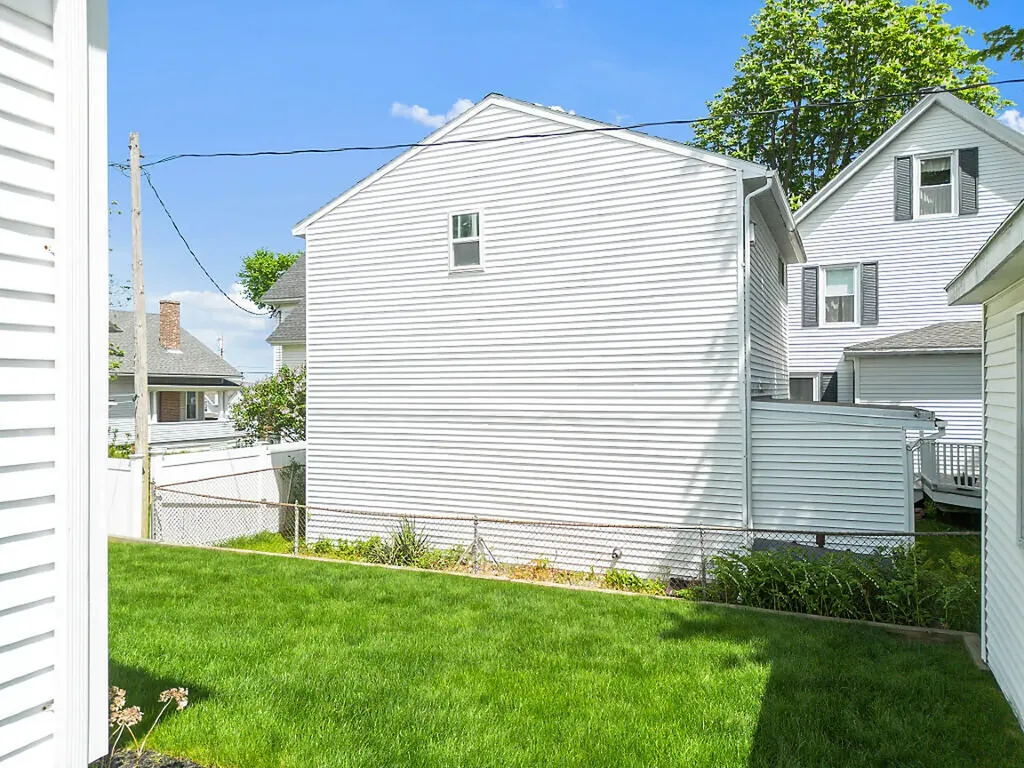 73 Eastern Avenue Augusta ME 04330