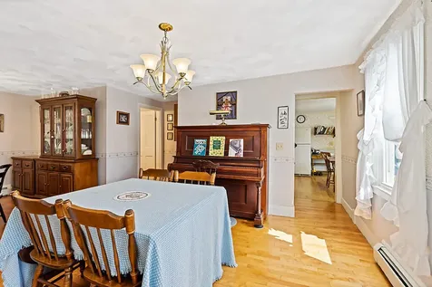 73 Eastern Avenue Augusta ME 04330