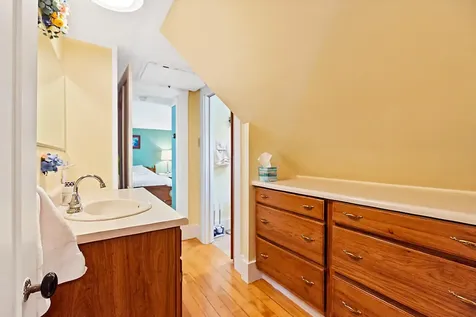 73 Eastern Avenue Augusta ME 04330