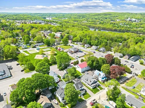 73 Eastern Avenue Augusta ME 04330