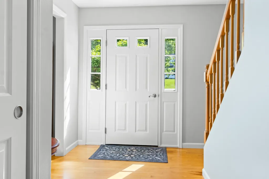 20 Forest Glen Drive Rockport ME 04856