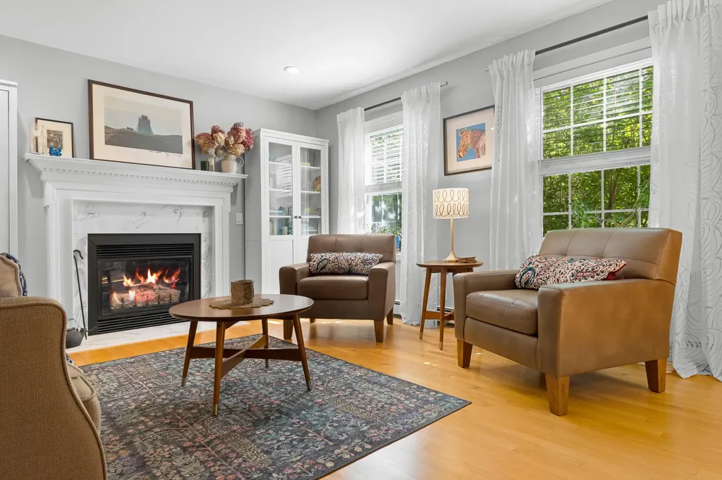 20 Forest Glen Drive Rockport ME 04856