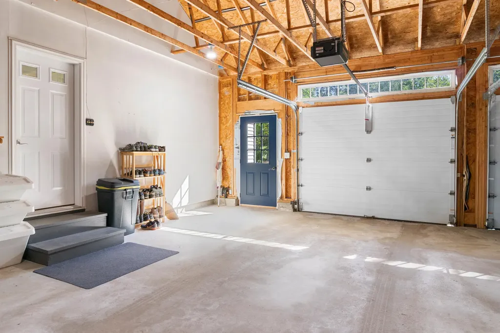 20 Forest Glen Drive Rockport ME 04856