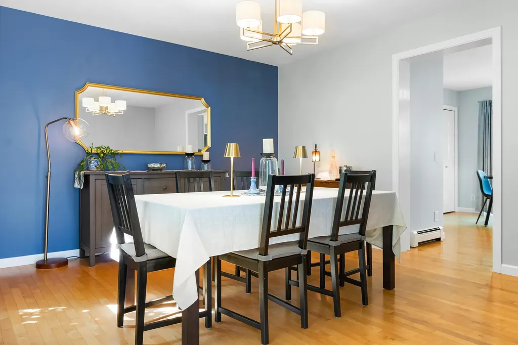 20 Forest Glen Drive Rockport ME 04856