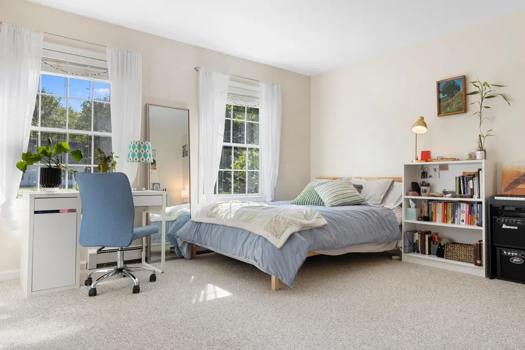 20 Forest Glen Drive Rockport ME 04856
