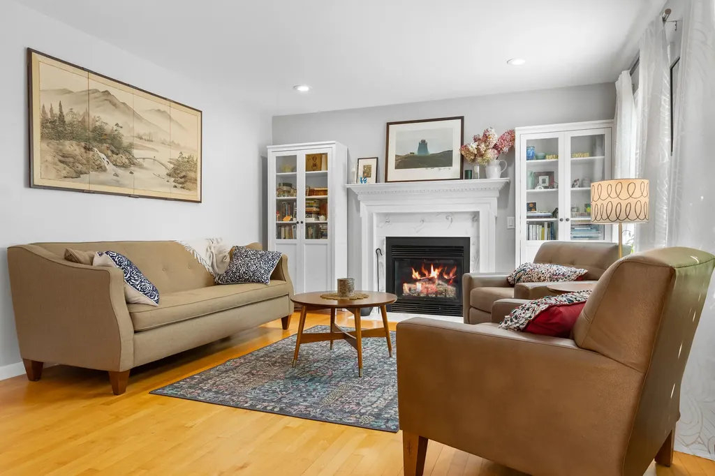 20 Forest Glen Drive Rockport ME 04856