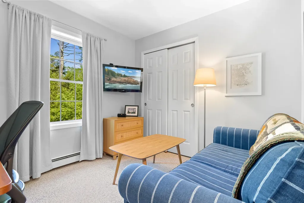 20 Forest Glen Drive Rockport ME 04856