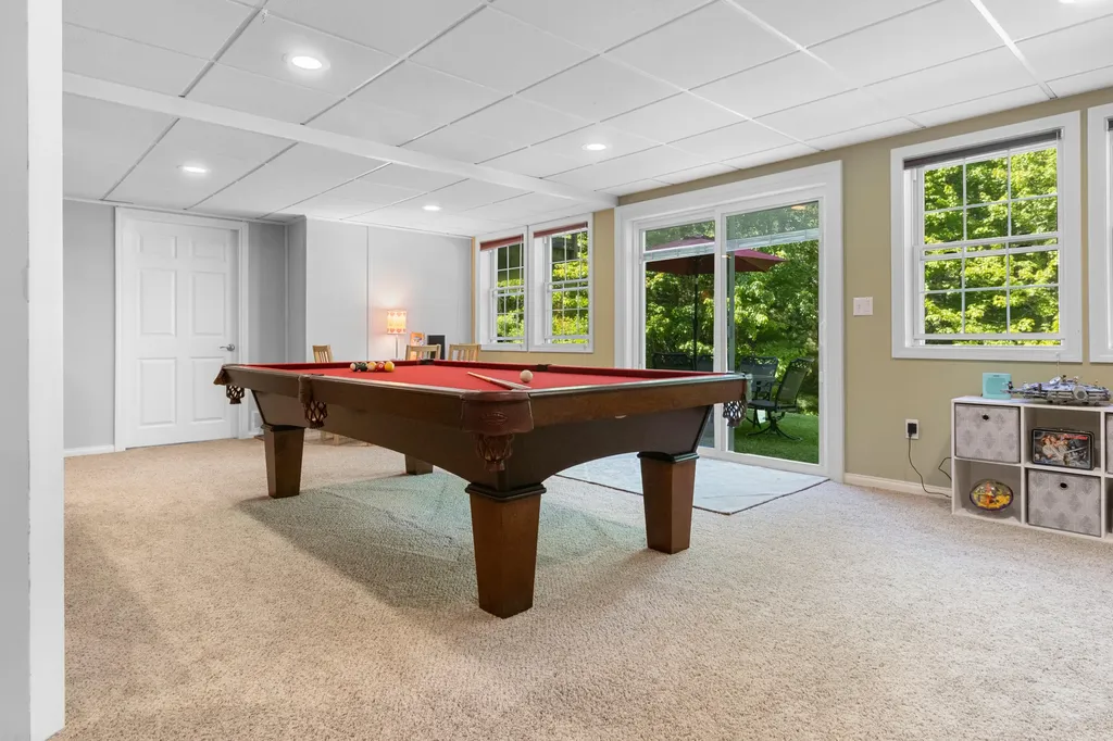 20 Forest Glen Drive Rockport ME 04856