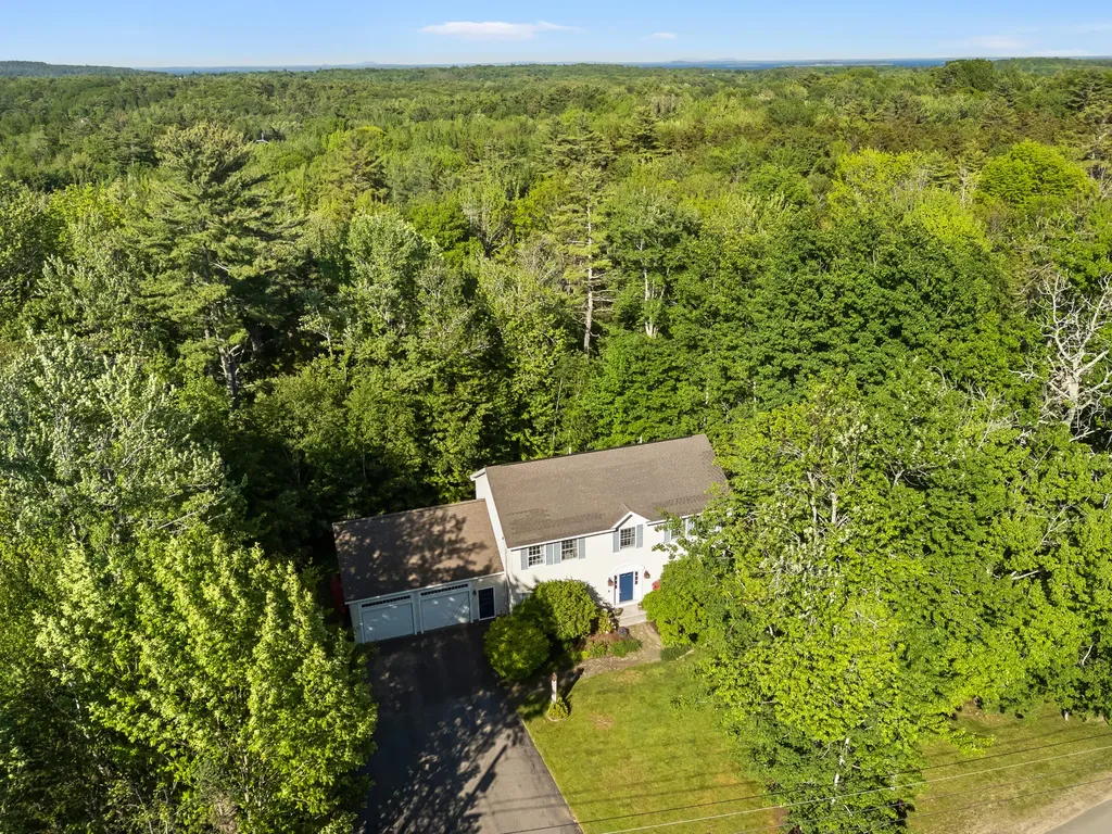 20 Forest Glen Drive Rockport ME 04856