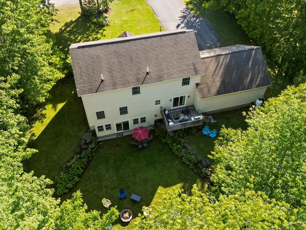 20 Forest Glen Drive Rockport ME 04856
