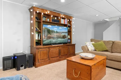 20 Forest Glen Drive Rockport ME 04856