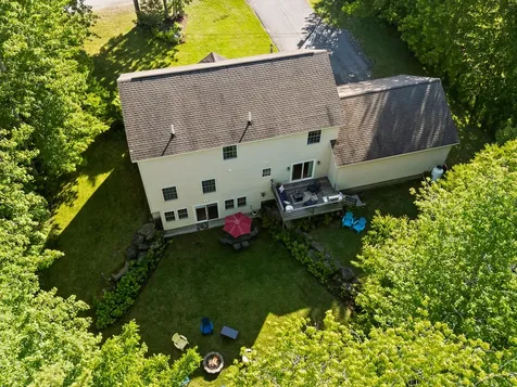 20 Forest Glen Drive Rockport ME 04856
