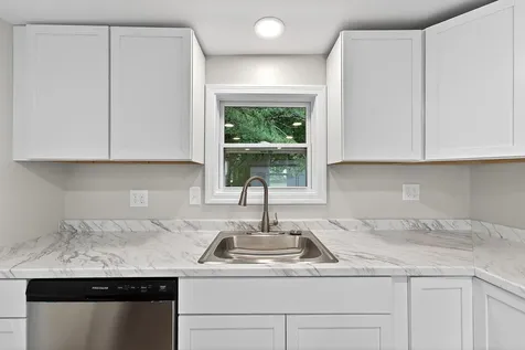 21 Hicks Road Augusta ME 04330
