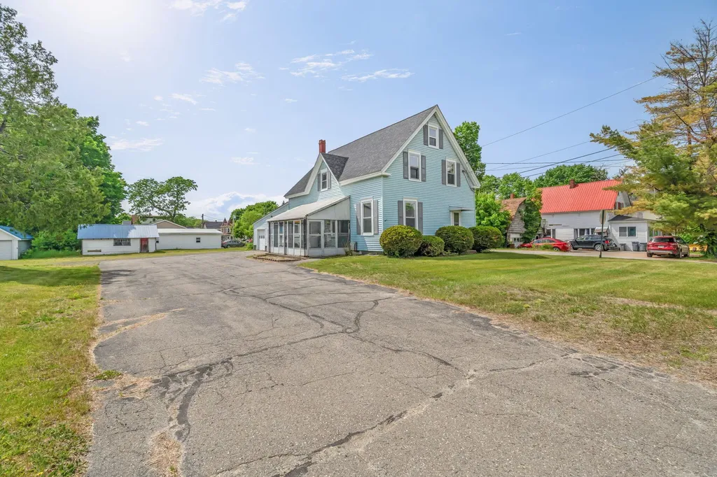 24 Park Street Milo ME 04463