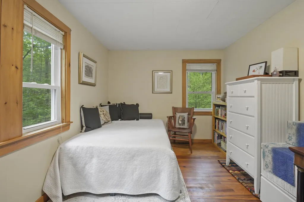 17 Eagle Lane Damariscotta ME 04543