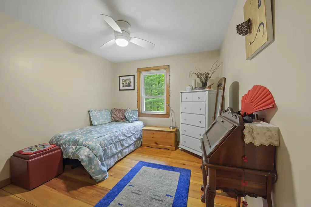 17 Eagle Lane Damariscotta ME 04543