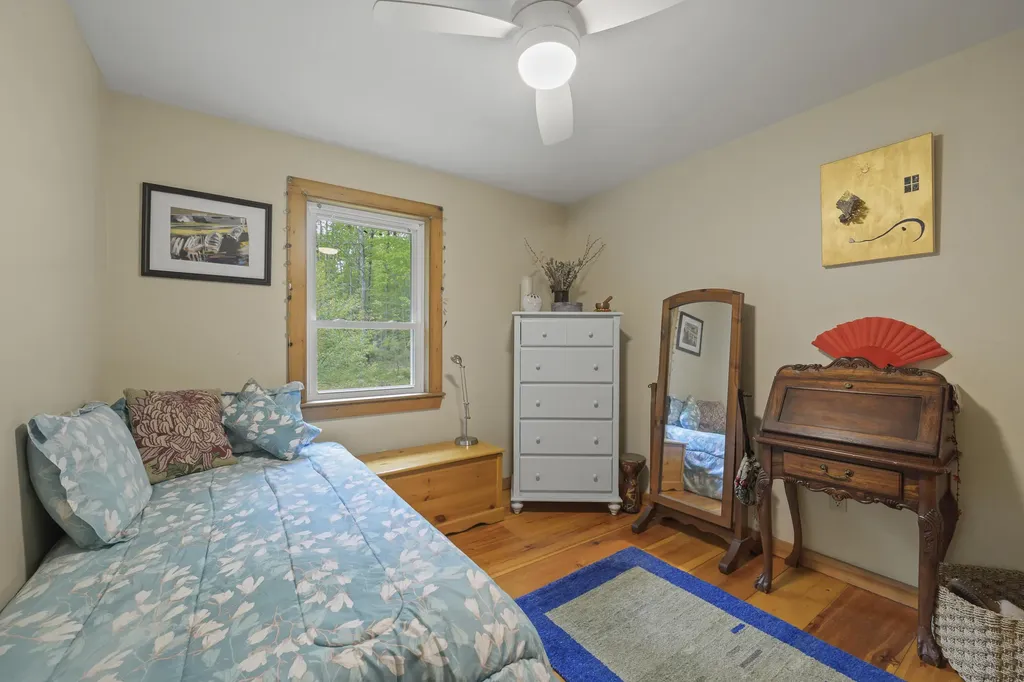 17 Eagle Lane Damariscotta ME 04543