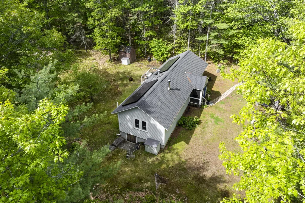 17 Eagle Lane Damariscotta ME 04543