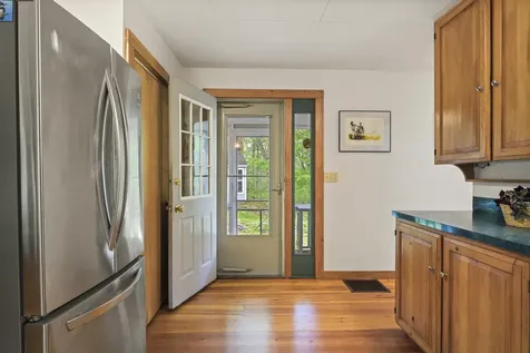 17 Eagle Lane Damariscotta ME 04543