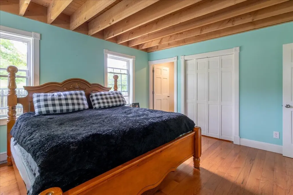 55 Mountain View Extension Rockland ME 04841