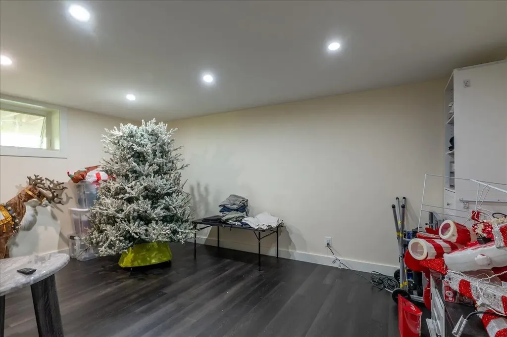 55 Mountain View Extension Rockland ME 04841