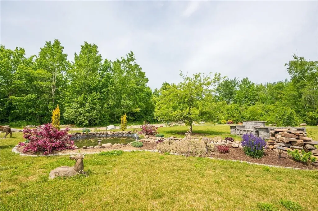 55 Mountain View Extension Rockland ME 04841