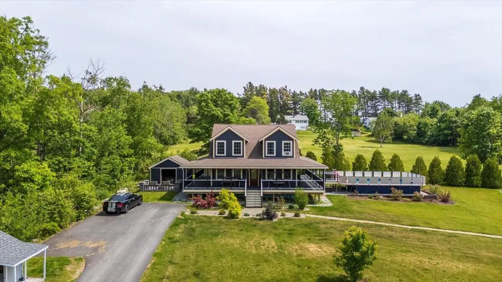 55 Mountain View Extension Rockland ME 04841