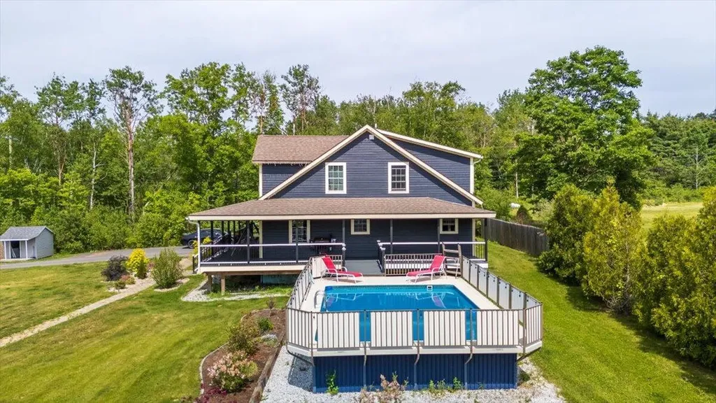 55 Mountain View Extension Rockland ME 04841