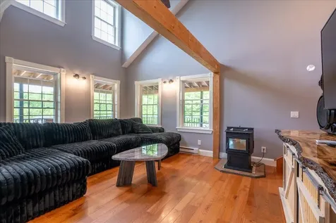 55 Mountain View Extension Rockland ME 04841