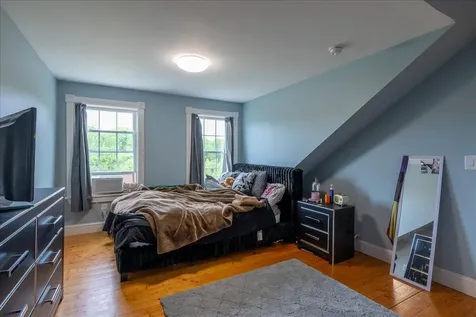 55 Mountain View Extension Rockland ME 04841