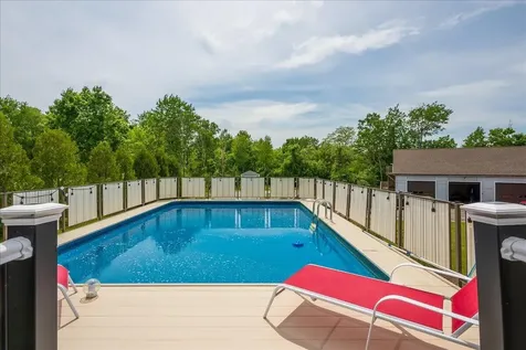 55 Mountain View Extension Rockland ME 04841