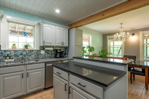 55 Mountain View Extension Rockland ME 04841