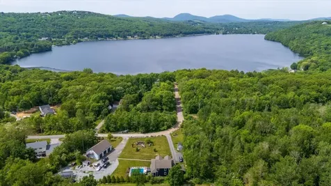 55 Mountain View Extension Rockland ME 04841