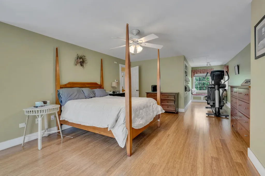 207 N Auburn Road Auburn ME 04210