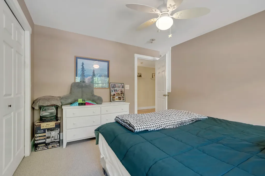 207 N Auburn Road Auburn ME 04210