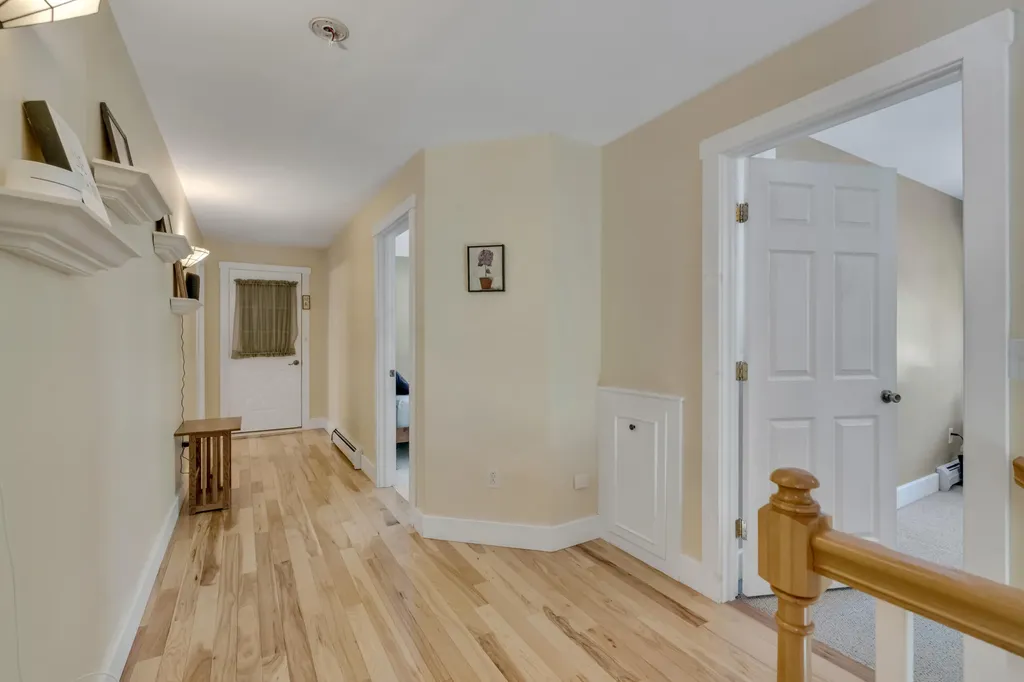 207 N Auburn Road Auburn ME 04210