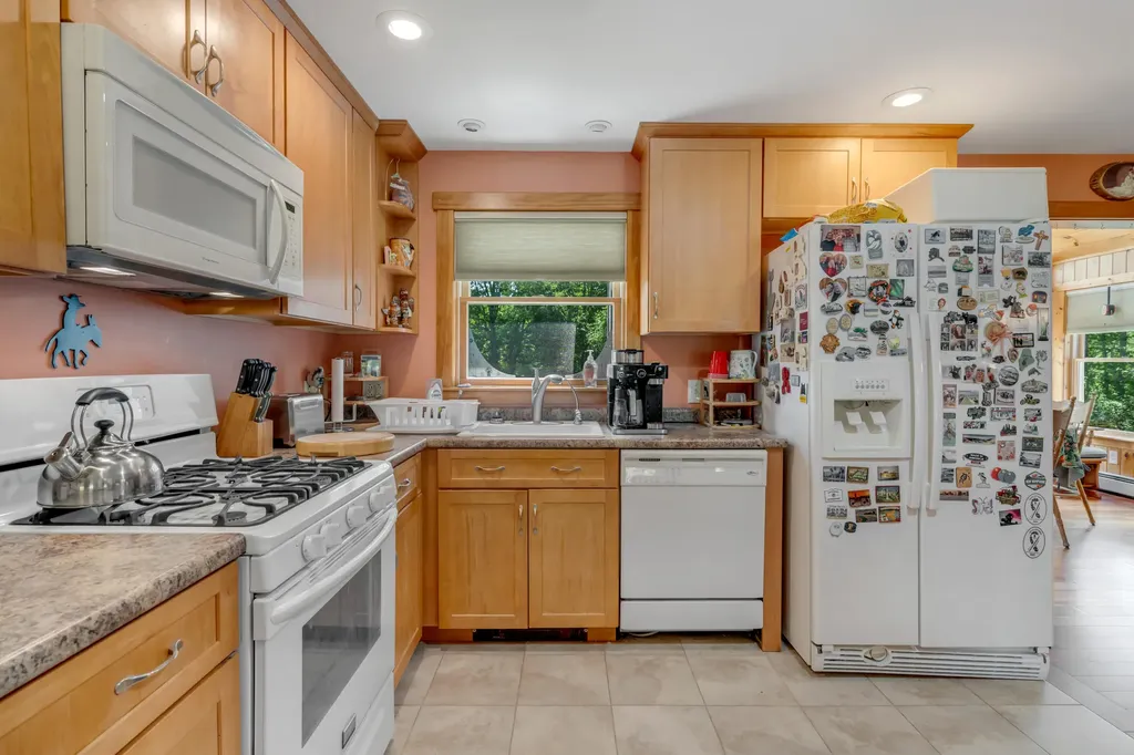 207 N Auburn Road Auburn ME 04210