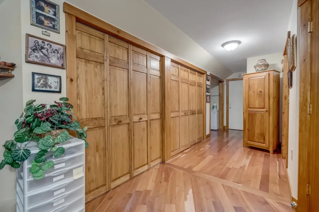 207 N Auburn Road Auburn ME 04210