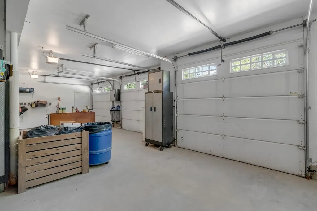 207 N Auburn Road Auburn ME 04210