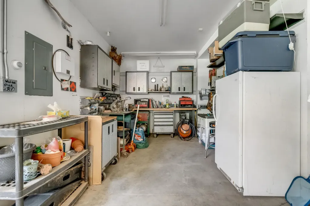 207 N Auburn Road Auburn ME 04210